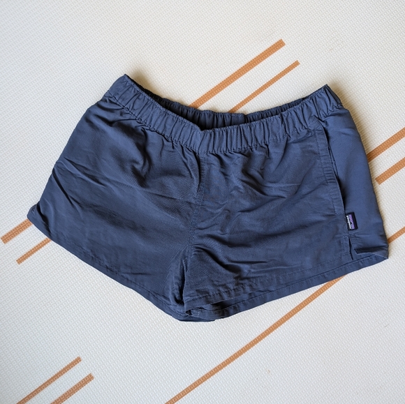 Patagonia Barely Baggies shorts - Picture 3 of 8